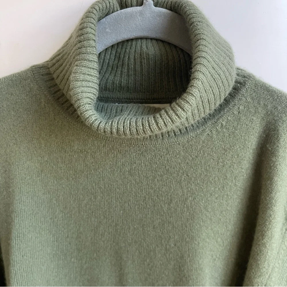 Cashmere Sweater XL Lord and Taylor Sage Green Two Ply Cashmere Turtleneck - Picture 5 of 9